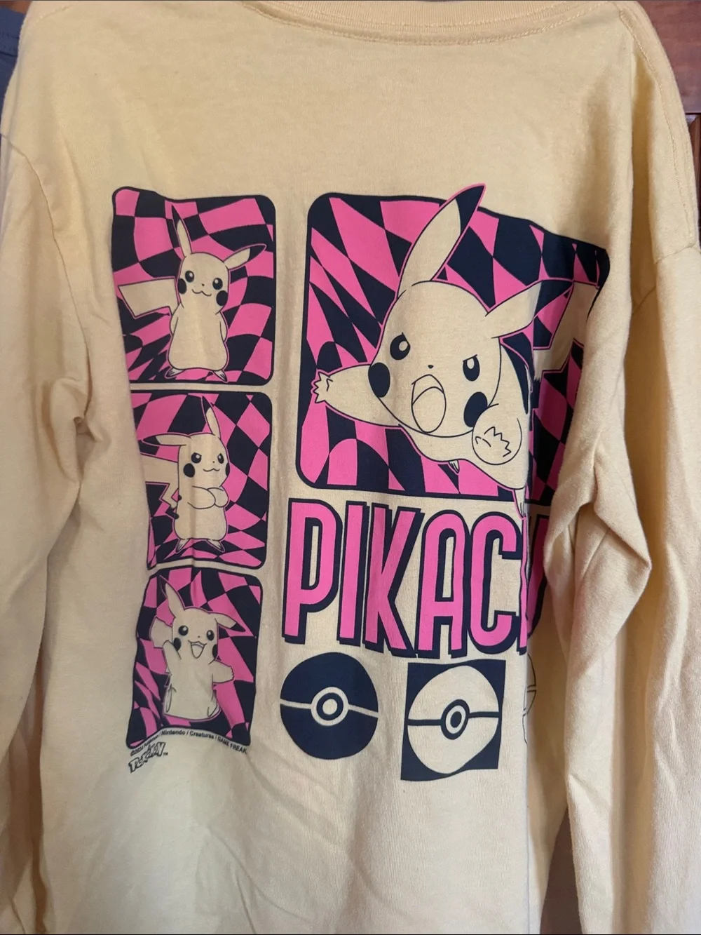 Long sleeve graphic Pokémon tees, M